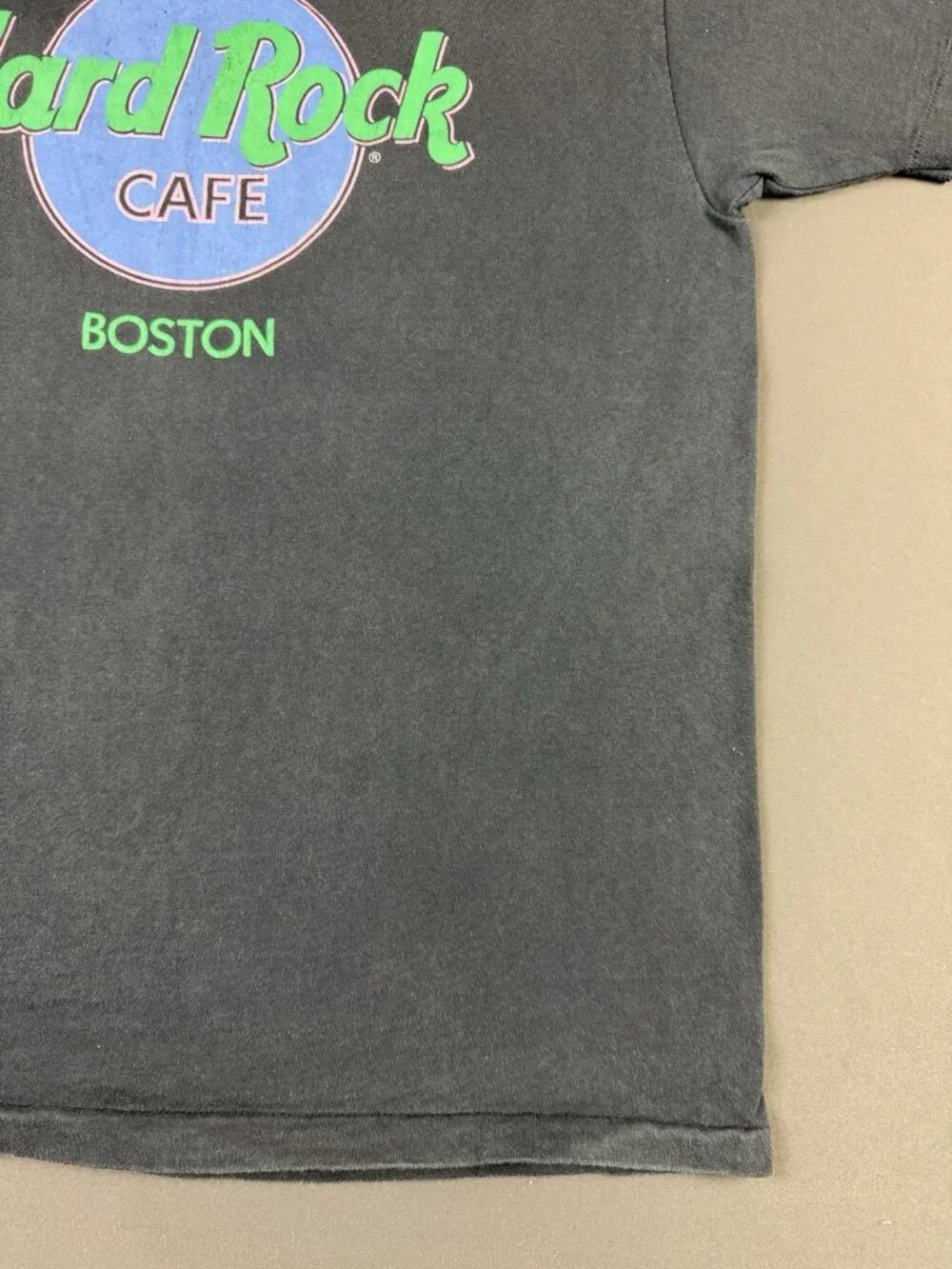 Rare Vintage 90s Hard Rock Cafe Boston Art Sun Fade Black Large Promo Tee - Picture 5 of 8